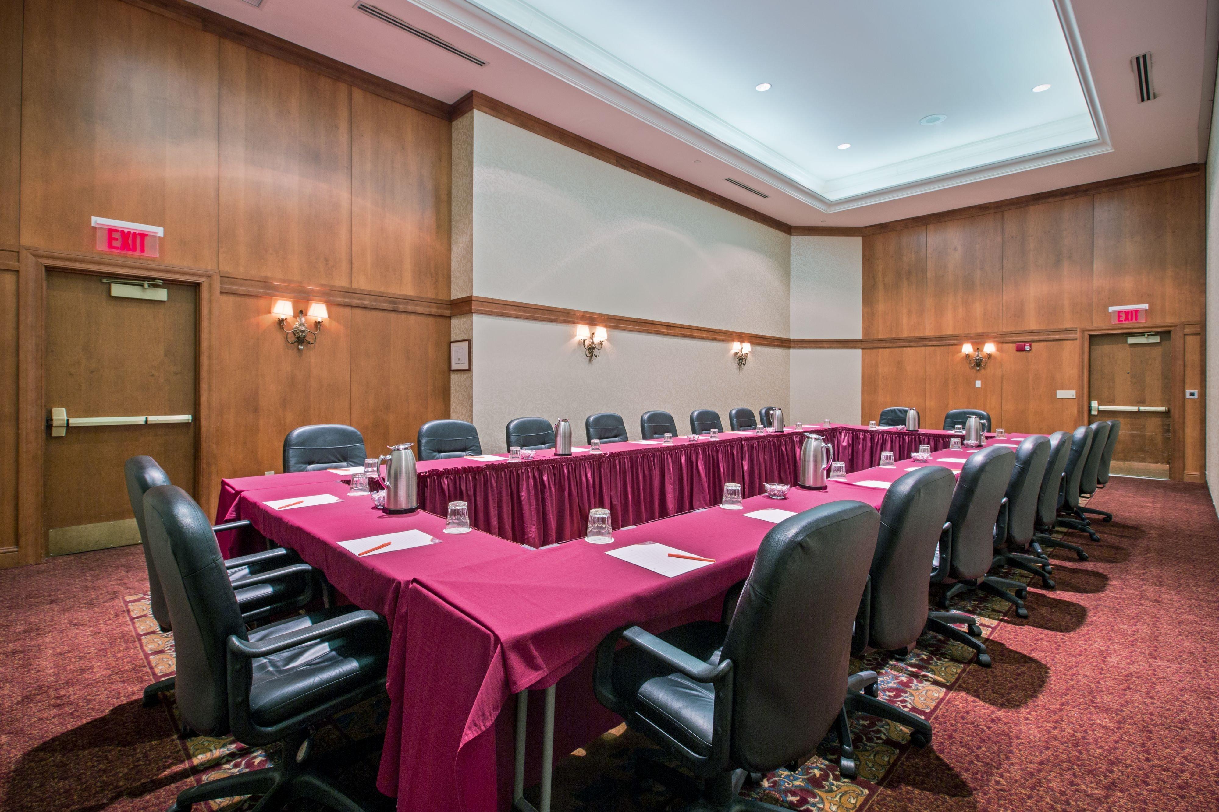 Готель Crowne Plaza Philadelphia Кінг-оф-Праша Екстер'єр фото