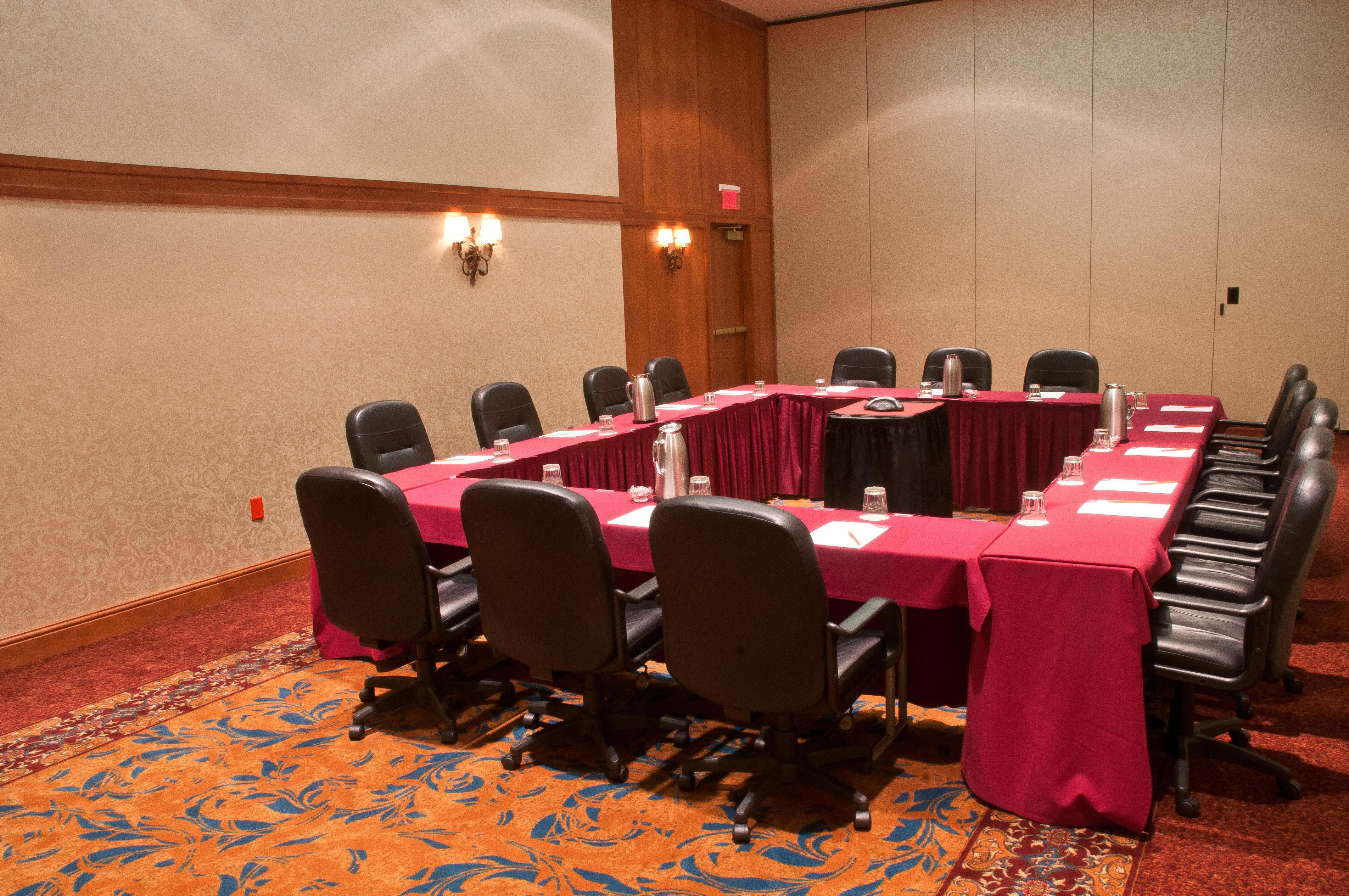 Готель Crowne Plaza Philadelphia Кінг-оф-Праша Екстер'єр фото
